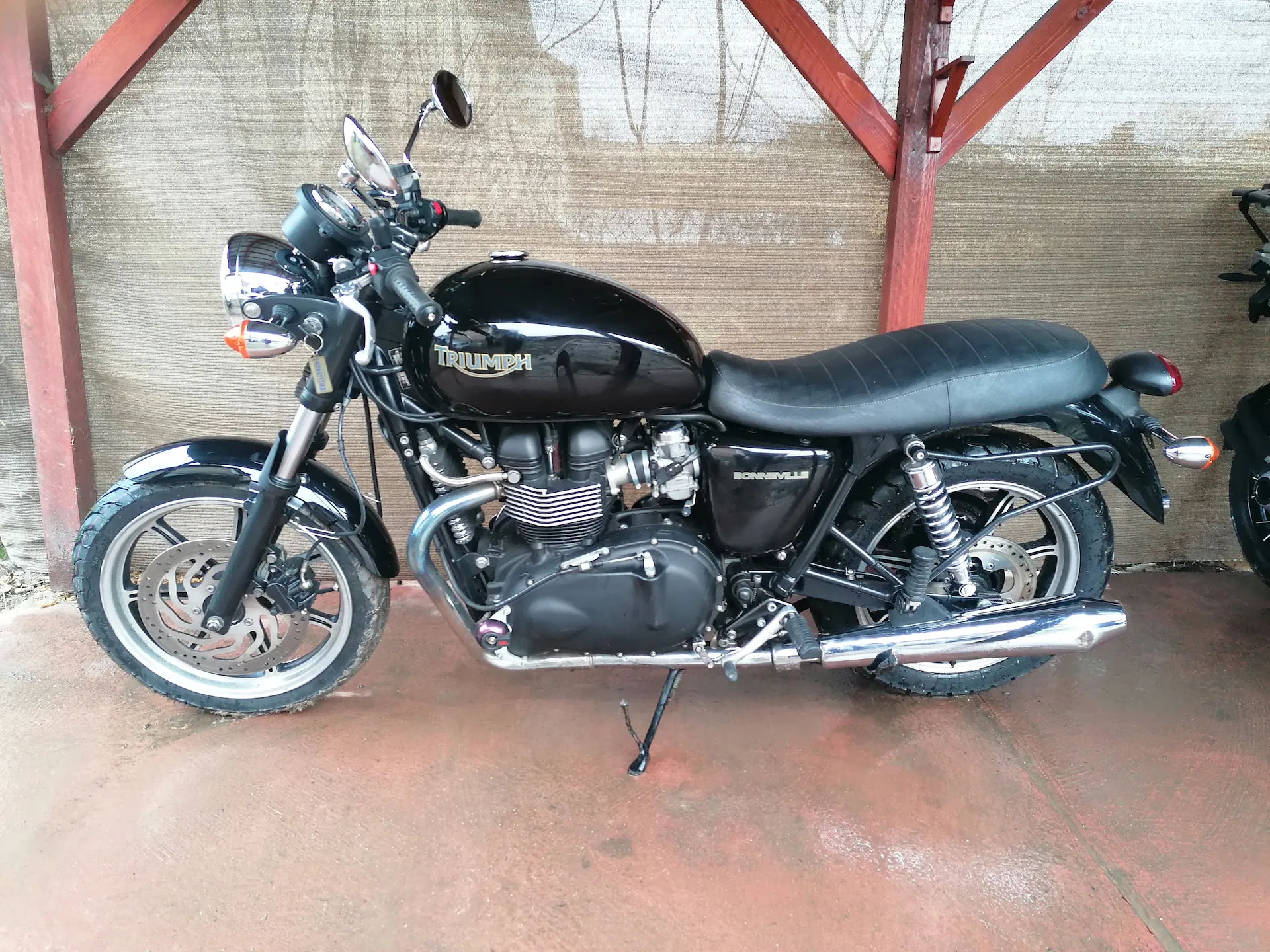 Triumph Bonneville 900