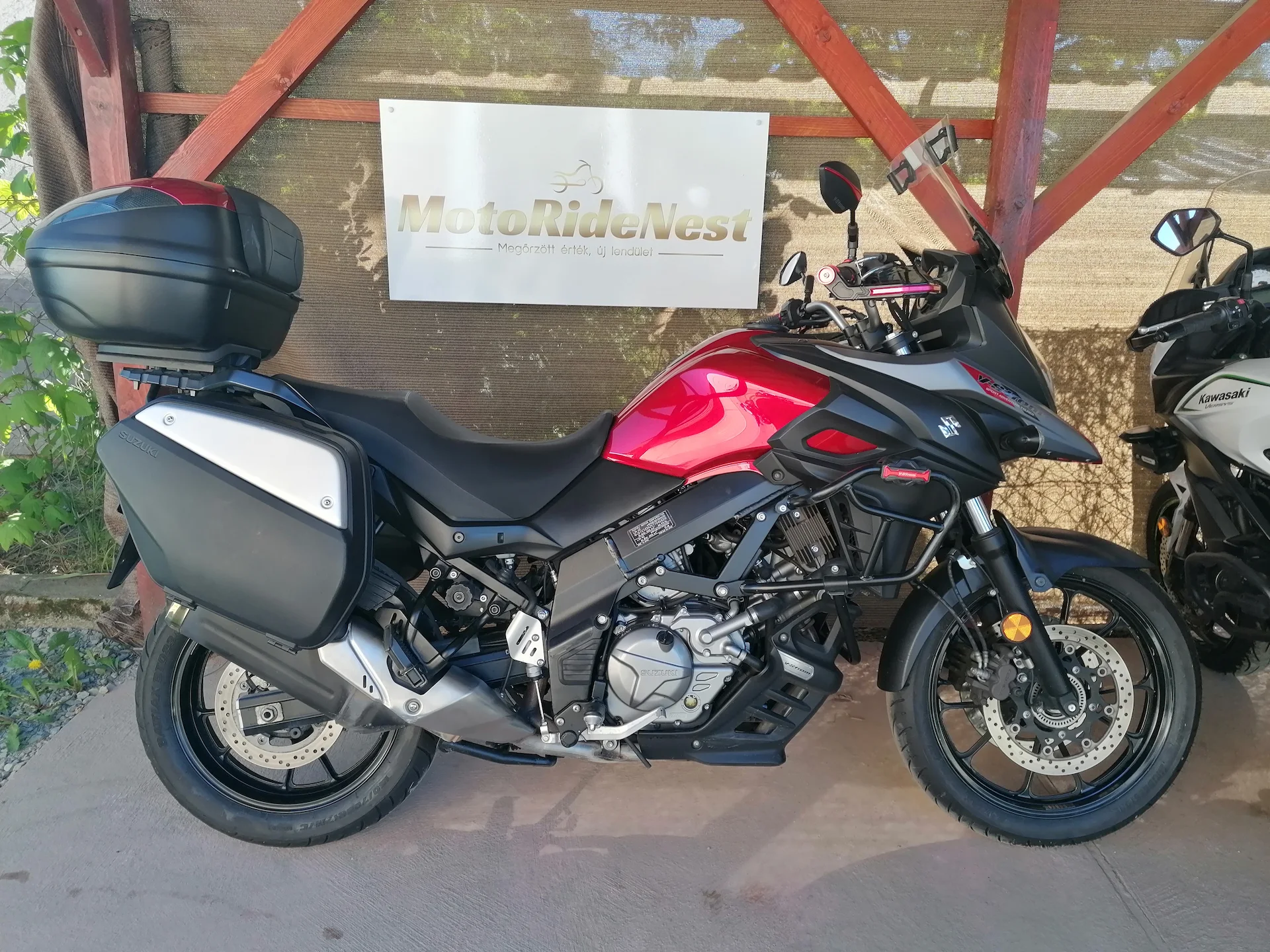 Suzuki V-Strom 650 (2019/05) - Image 2