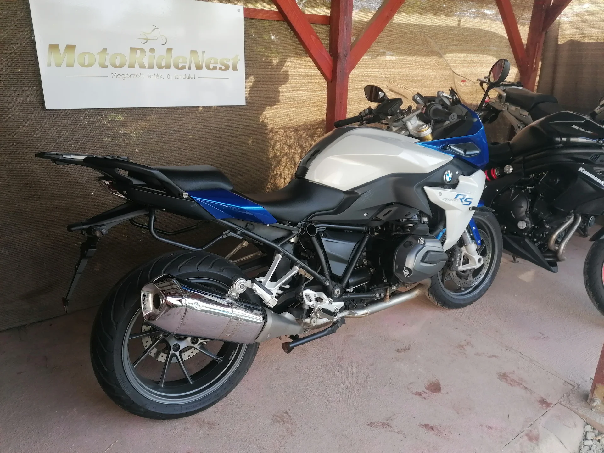 BMW R 1200 RS (2015/06) - Image 2